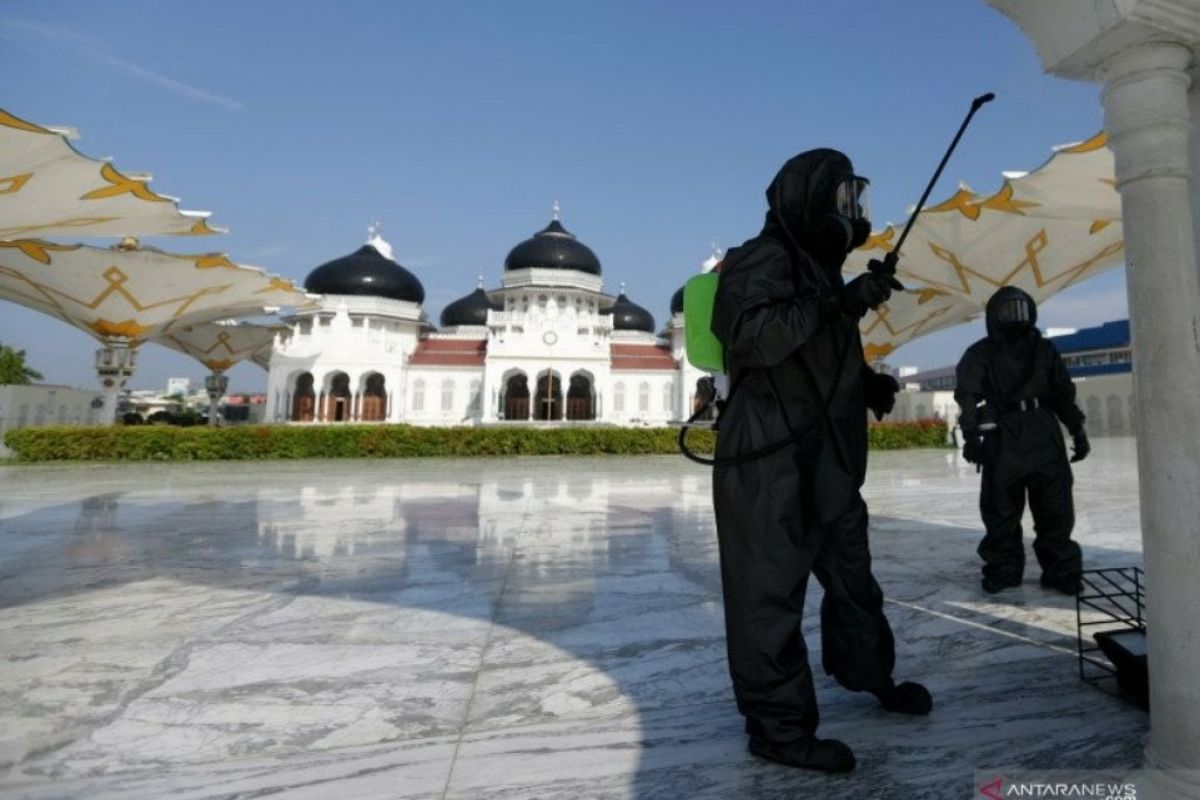 Warga Aceh perantauan kirim dua ton disinfektan ke kampung halaman