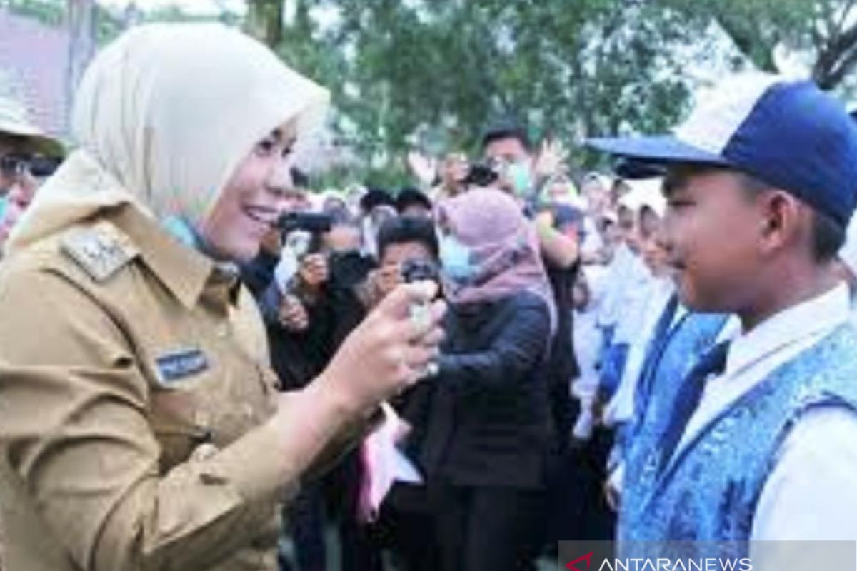 Pemerintah Kota Palembang bertahap  perbaiki gedung sekolah