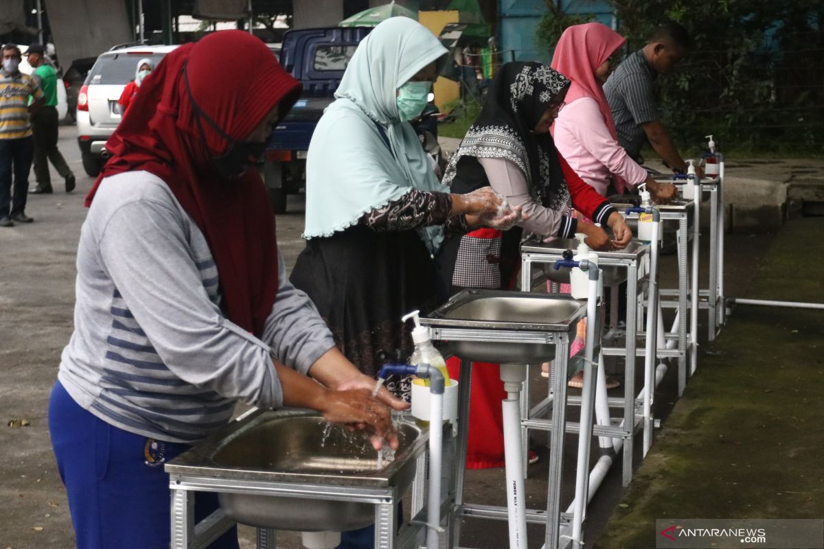 Jaga jarak lebih penting daripada penyemprotan disinfektan