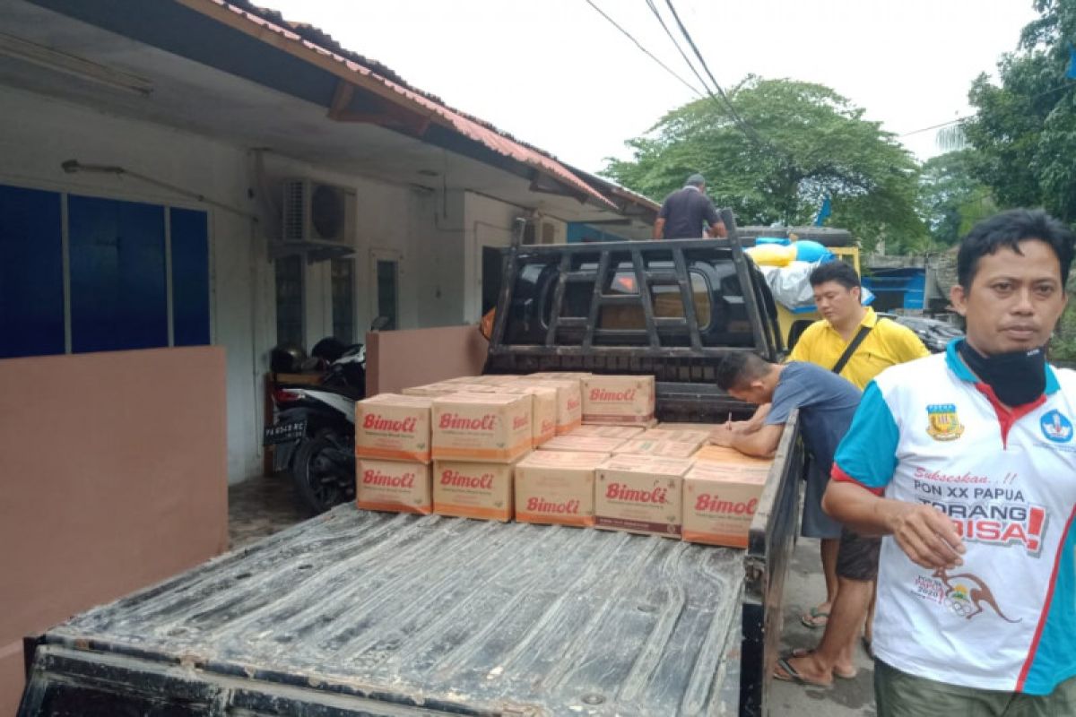 Disdik Papua salurkan bantuan makanan ke panti asuhan cegah dampak COVID-19