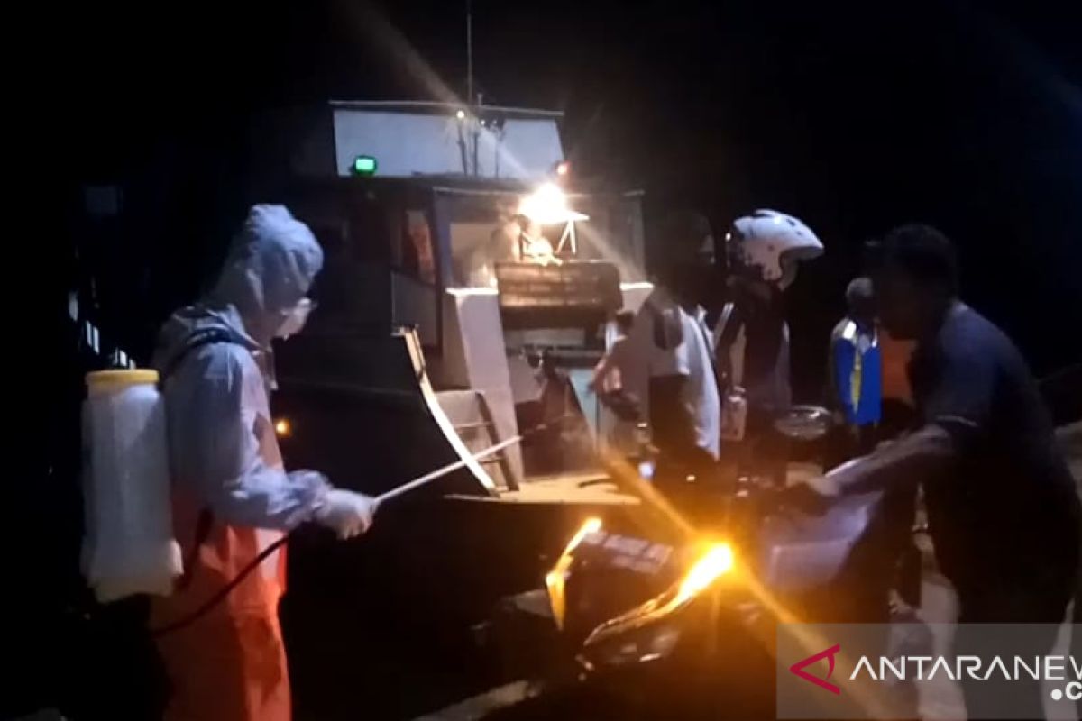 Satgas Pencegahan COVID-19 Kayong Utara awasi penumpang kapal dari Pontianak