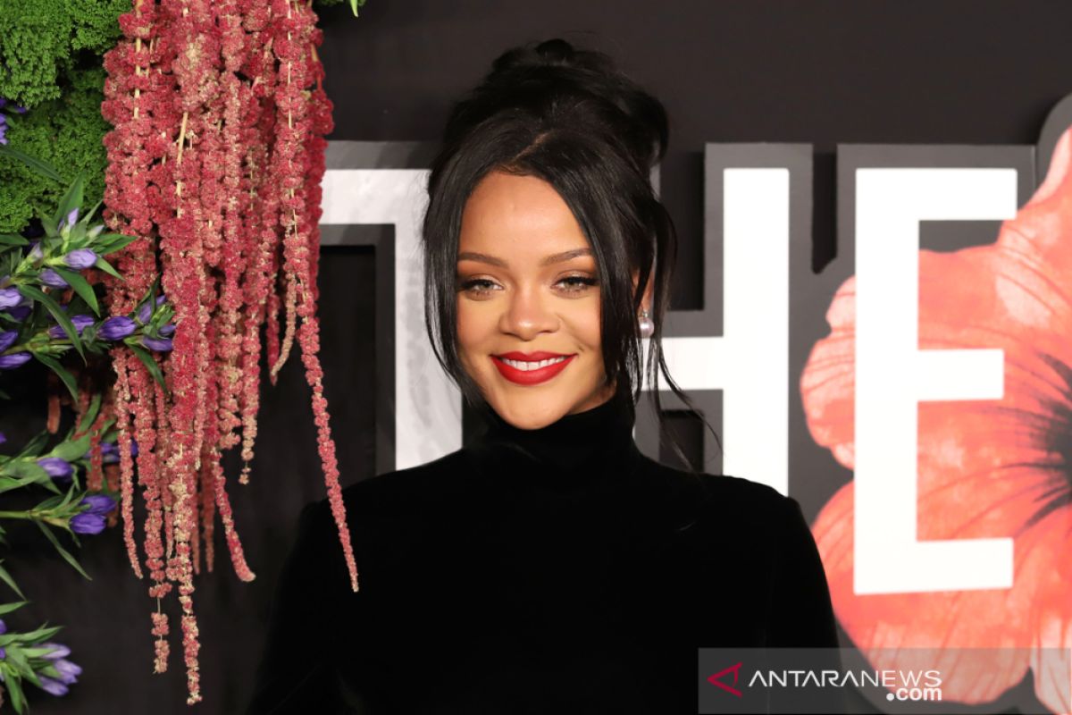 Rihanna kembali bernyanyi lewat kolaborasi dengan PartyNextDoor