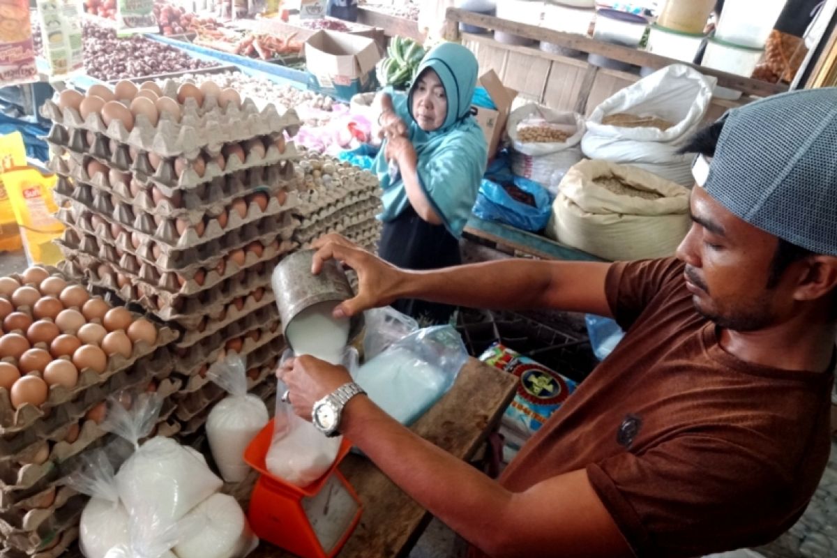 Harga gula pasir di Aceh Barat terus naik capai Rp23 ribu/kilogram