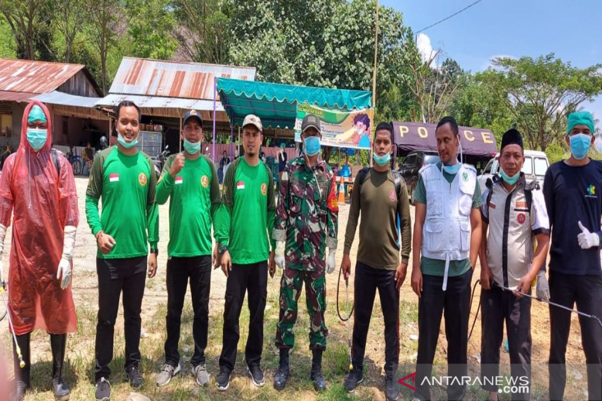 Cegah penyebaran COVID-19, PD Muhammadiyah Madina bantu petugas posko perbatasan