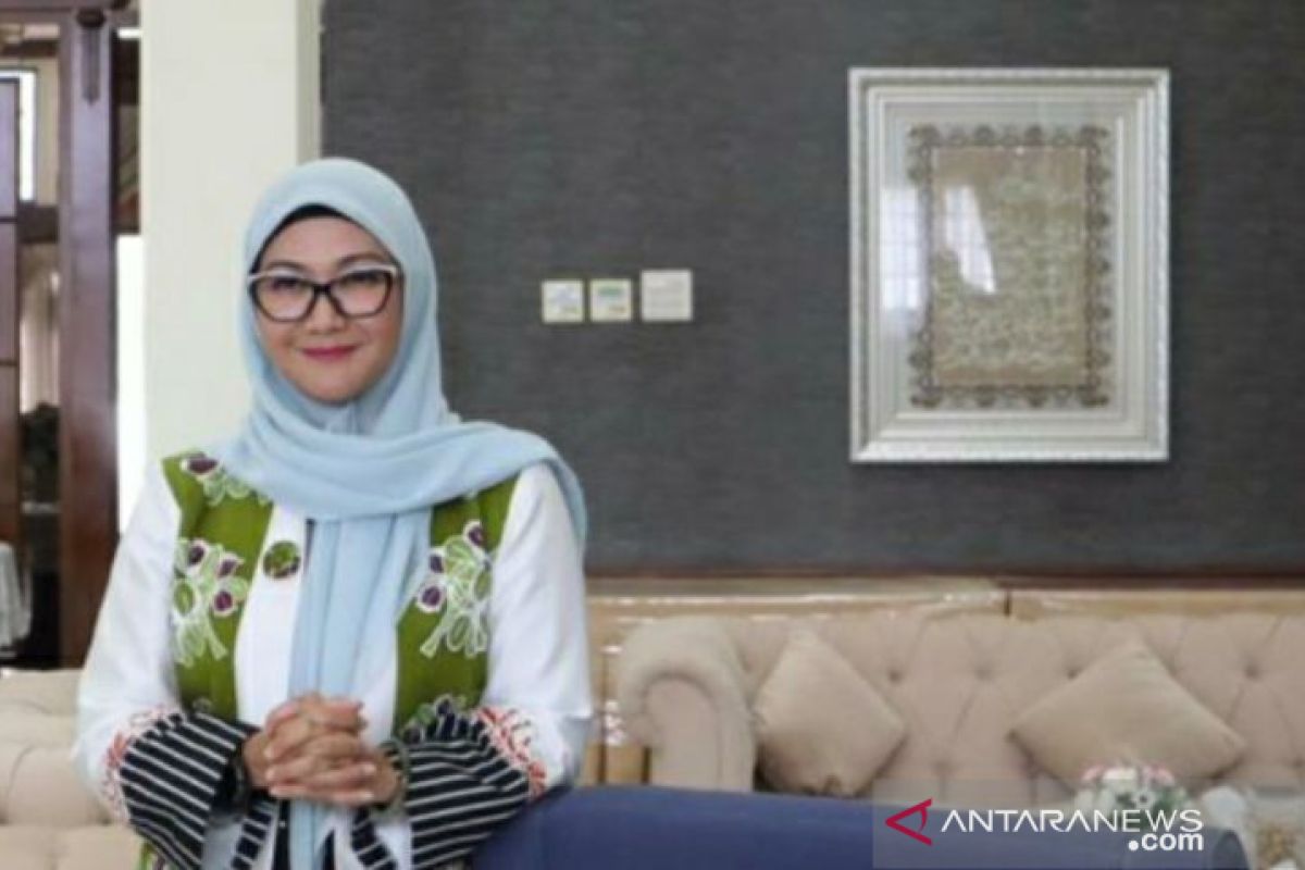 Melati Erzaldi berbagi tips bersama anak di masa Social Distancing