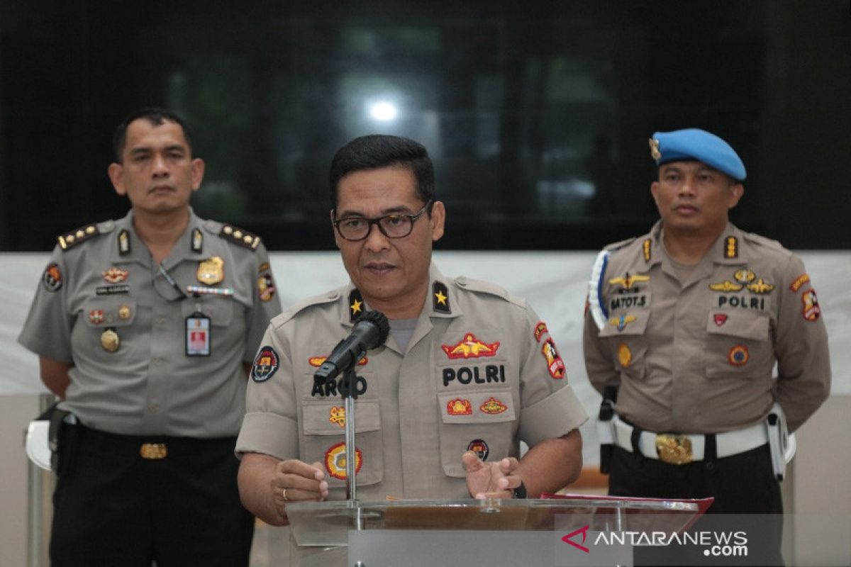 Indonesian police officers, families banned from embarking on "mudik"