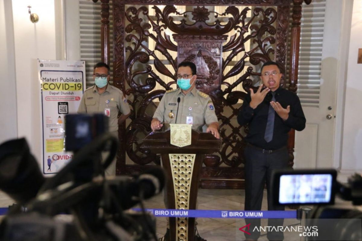 Anies enggan jawab soal penghentian operasi bus AKAP DKI