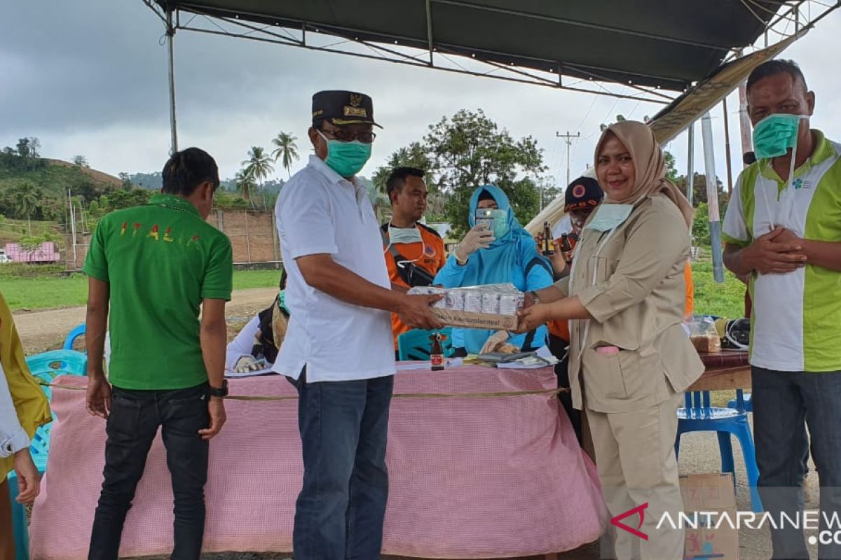 Fatri Botutihe bantu logistik Tim COVID-19 perbatasan Gorontalo Utara-Buol