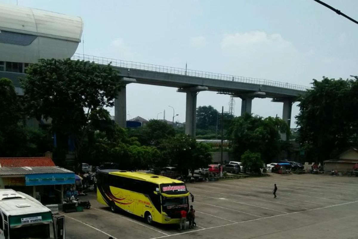 Terminal Kampung Rambutan tutup operasional bus AKAP