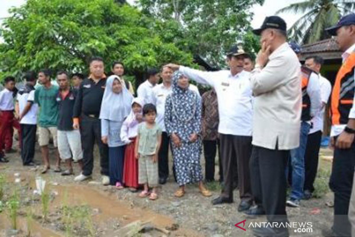 Dinas PUPR provinsi tinjau jalan yang rusak di Sijunjung