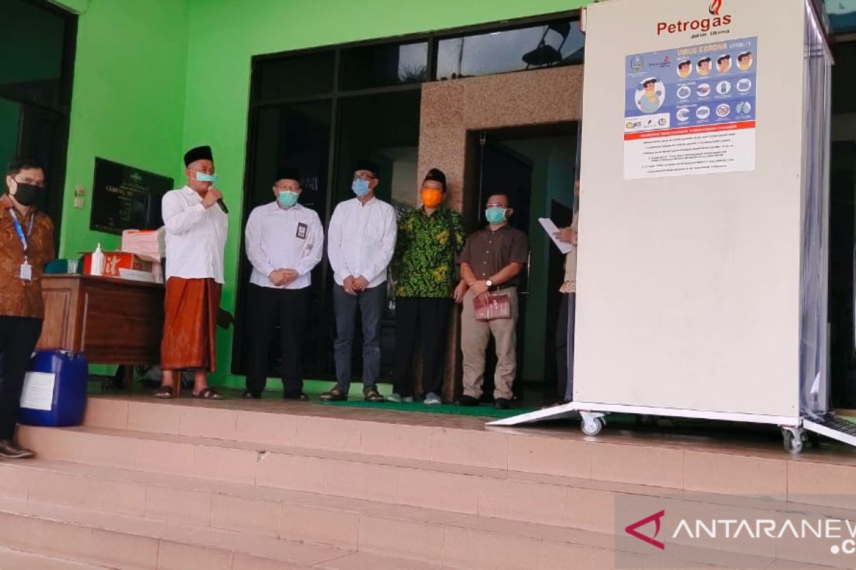 Beri rasa aman tamu, Kantor PWNU Jatim dilengkapi dua bilik sterilisasi