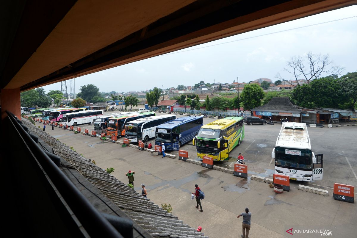 Jumlah penumpang di Terminal Kampung Rambutan turun sekitar 79 persen
