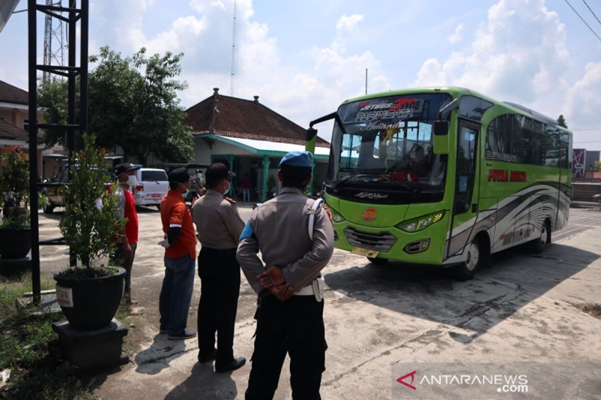 Presiden minta jajaran pemerintah siapkan skenario mudik komprehensif