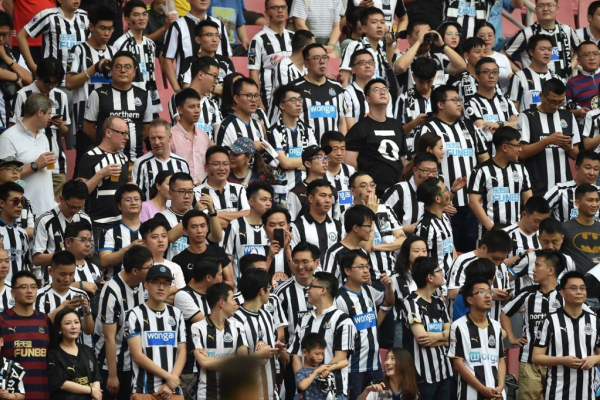 Newcastle United klub Liga Premier pertama yang rumahkan stafnya