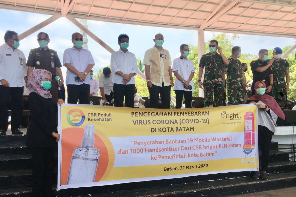 Sumbangan bright PLN Batam untuk antisipasi Corona