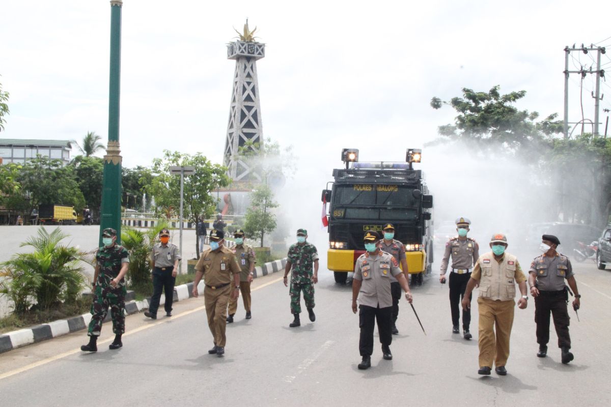 Tabalong laksanakan penyemprotan disinfektan serentak