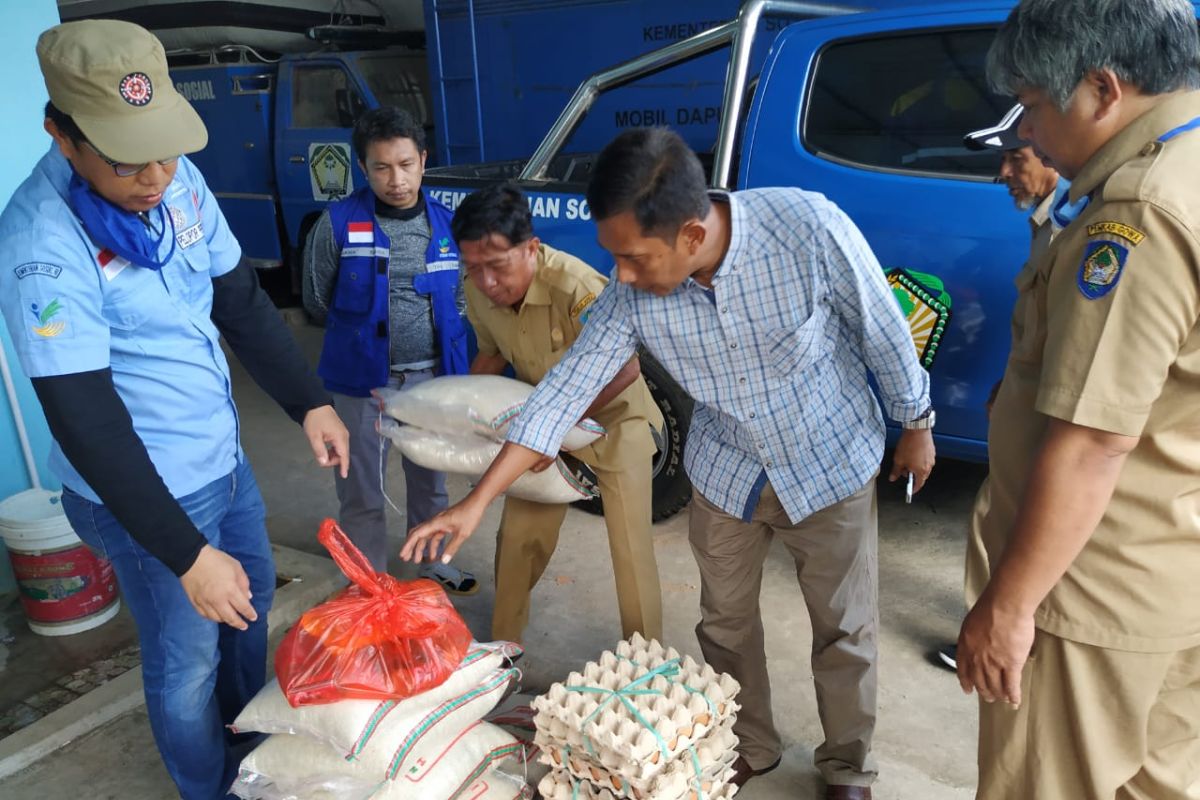 Pemkab Gowa mulai distribusikan kebutuhan pokok untuk pasien COVID-19