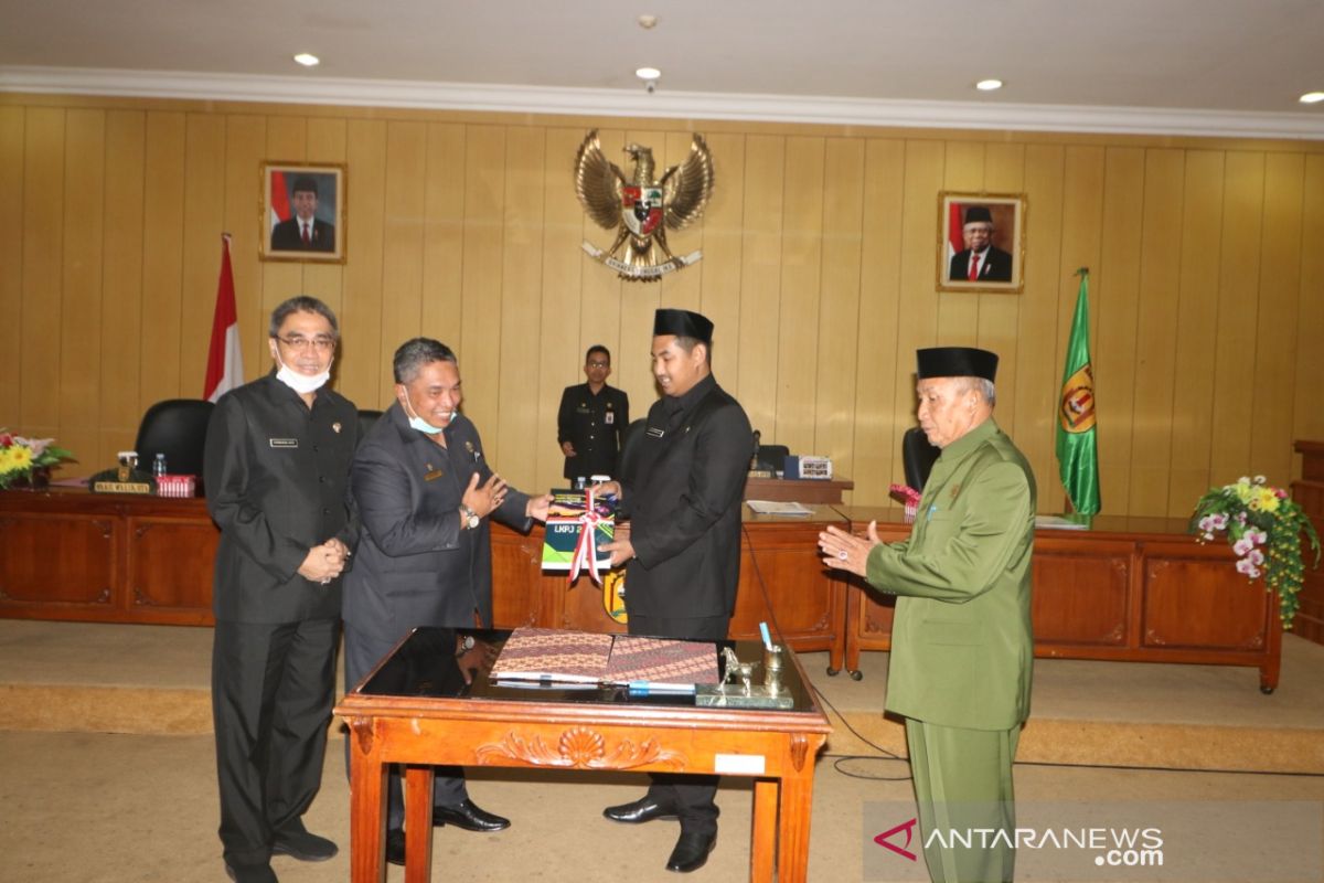 DPRD Banjarbaru sahkan tiga peraturan daerah