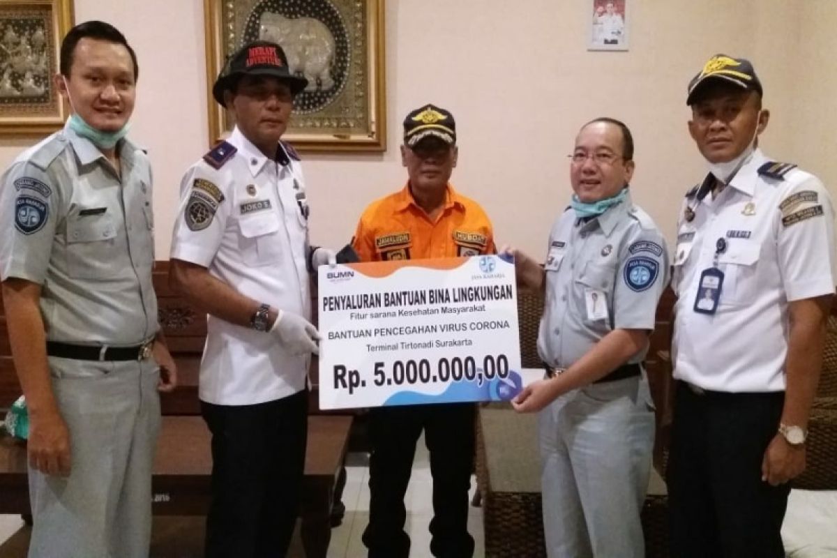 Jasa Raharja berikan bantuan sarana kesehatan di Terminal Tirtonadi Surakarta