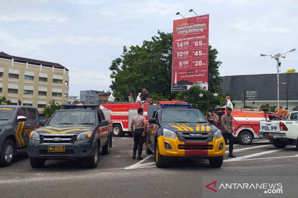 Antisipasi COVID-19, Belitung lakukan penyemprotan disinfektan besar-besaran