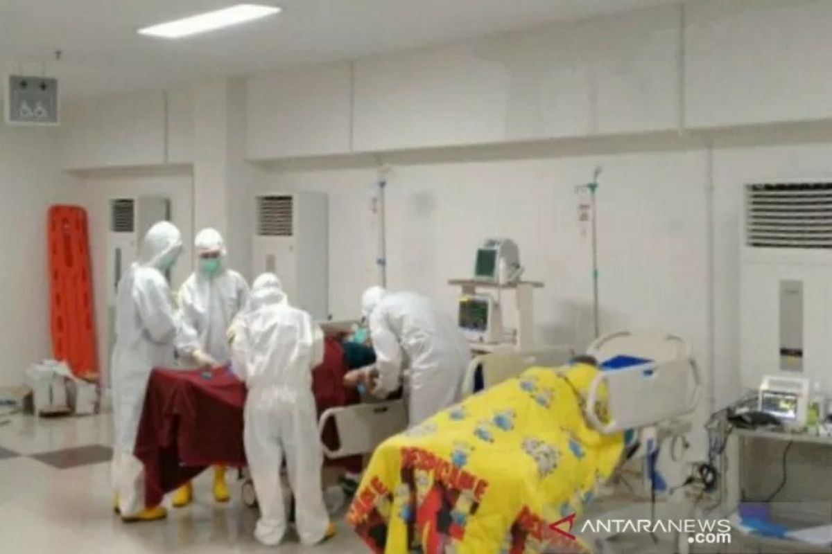 Nurse of Gatot Surboto Army Hospital dies in isolation ward