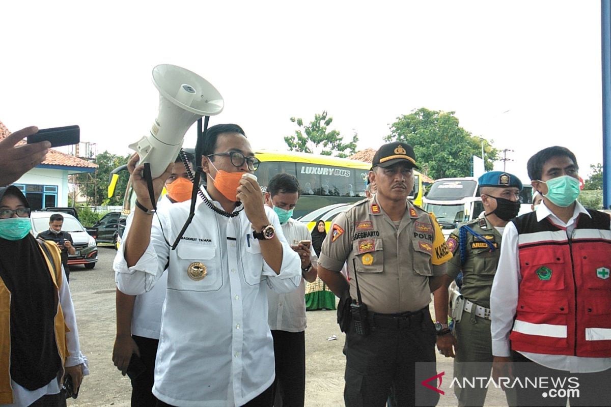 Tim Satgas COVID-19 Pamekasan jemput kedatangan ratusan santri Nurul Jadid