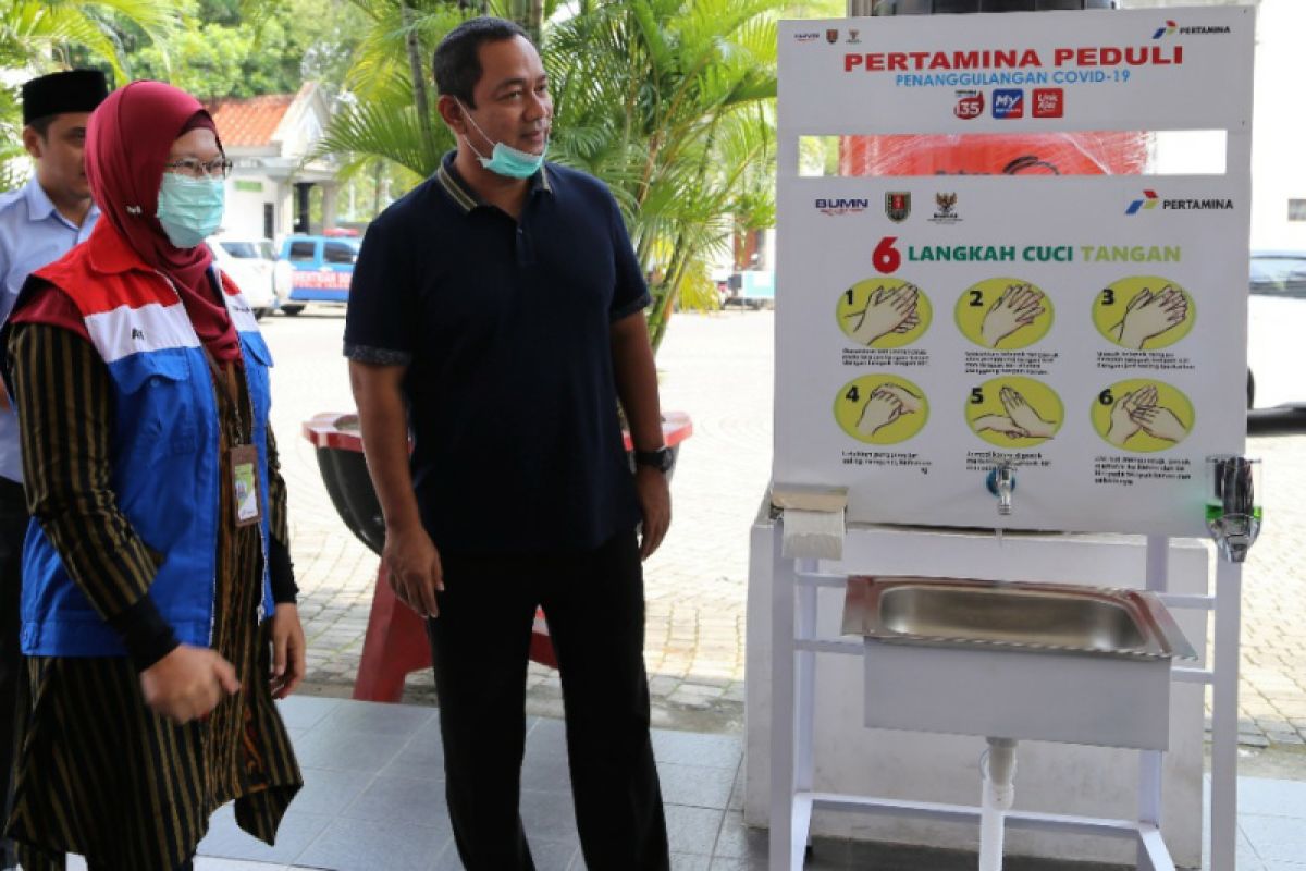 Pertamina sediakan wastafel portable di pasar tradisional Semarang