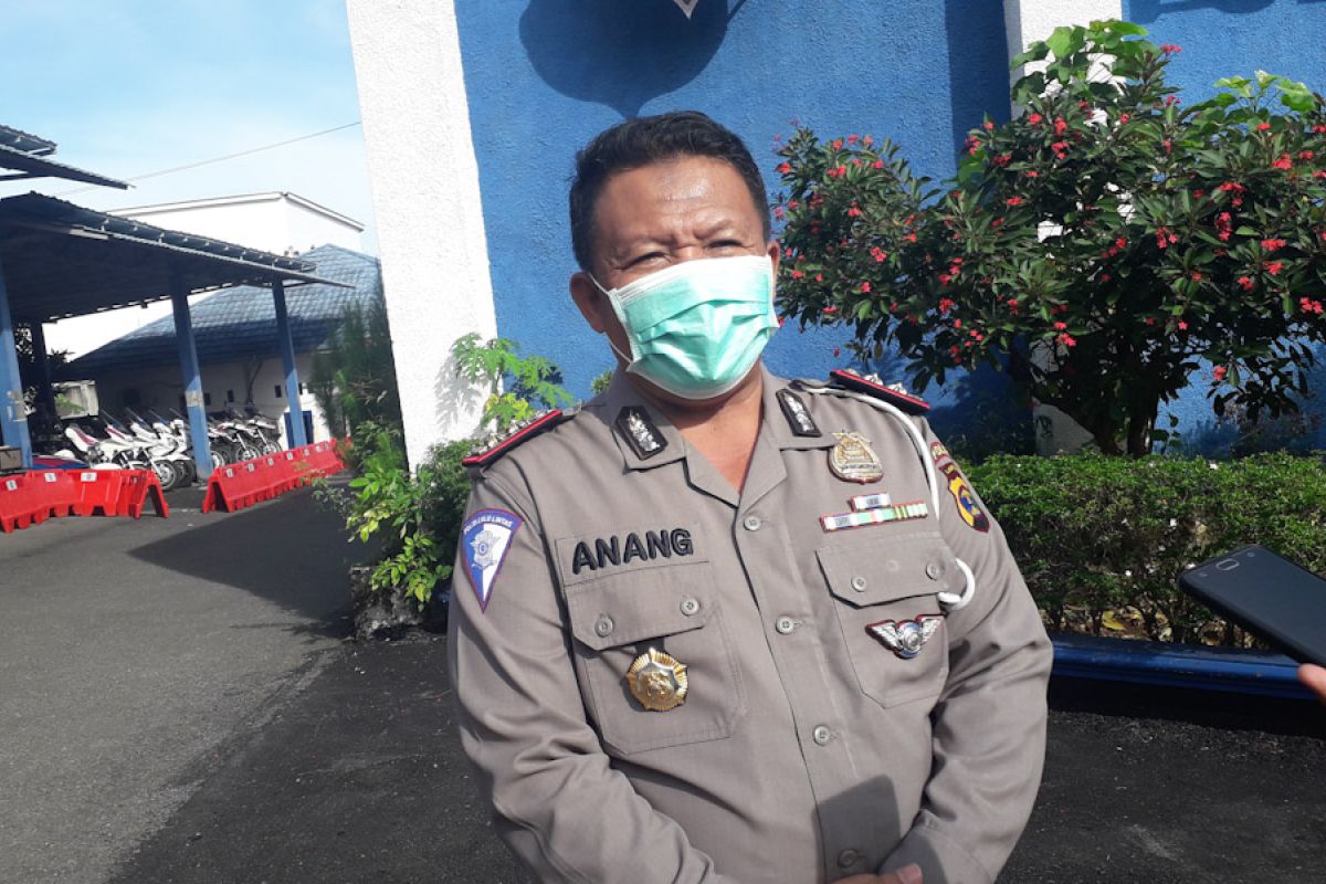 Polda Lampung himbau masyarakat yang miliki kerabat di luar Lampung agar bertahan