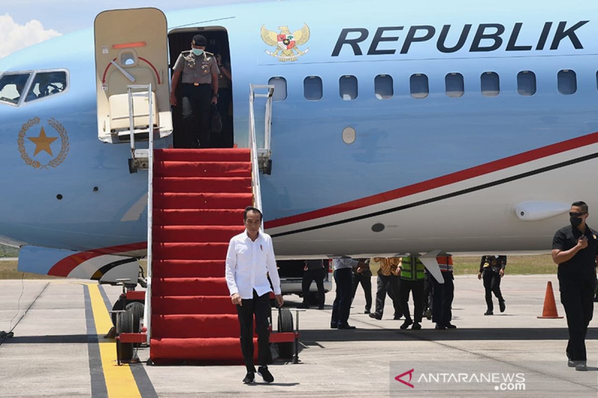 Presiden Jokowi: pemerintah pusat dan daerah harus kerja sama cegah COVID-19