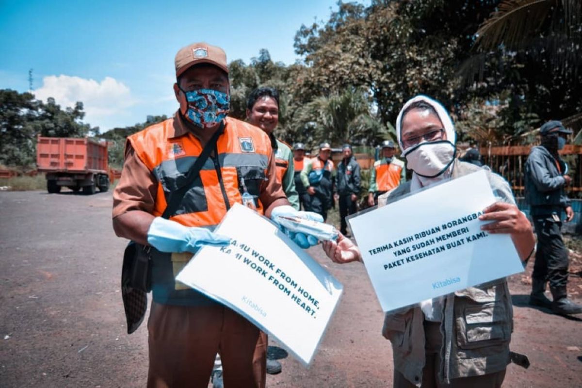 Komunitas TurunTangan Jakarta bagikan 4.000 paket kesehatan