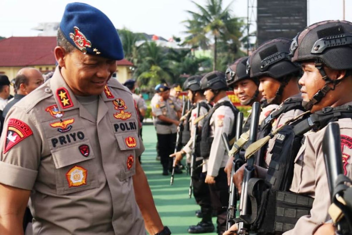 Kapolda Sumsel ingatkan tidak menimbun  kebutuhan pokok