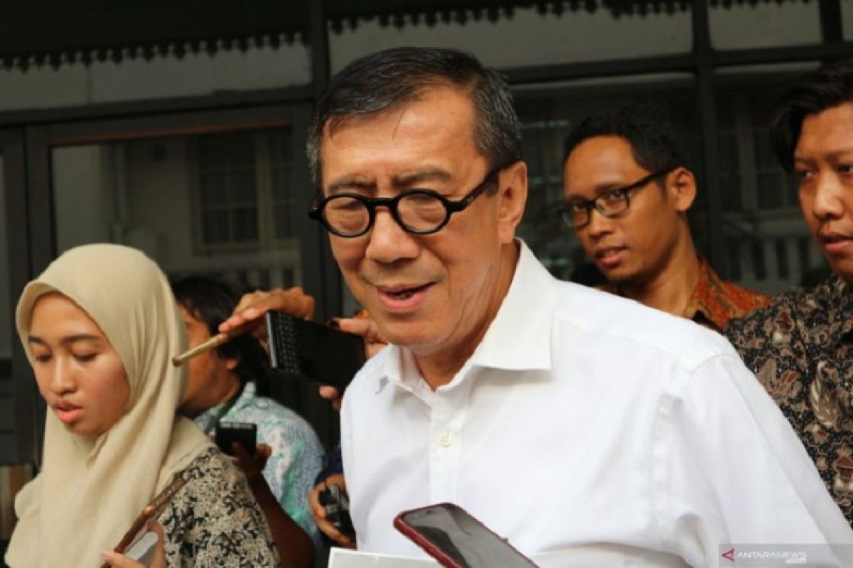 Menkumham terbitkan larangan sementara WNA masuk maupun transit di Indonesia