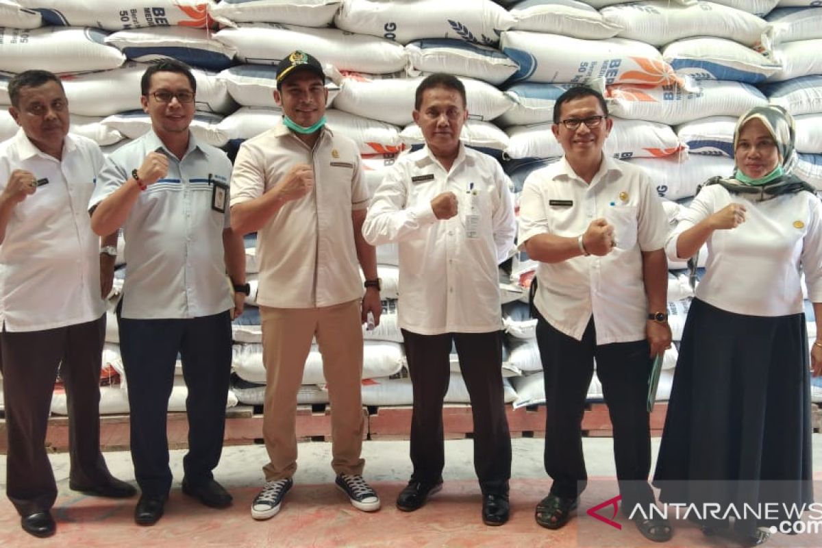 Pastikan stok pangan cukup, DPRD sidak gudang Bulog