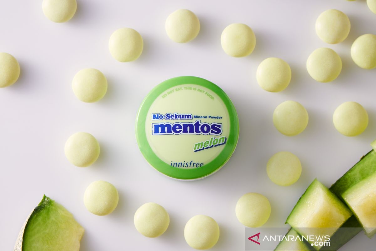 Kolaborasi dengan Innisfree, permen Mentos disulap jadi bedak