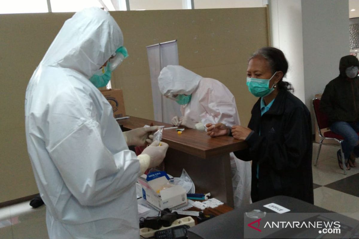 Jakarta Emergency Hospital treats 449 COVID-19 positive inpatients