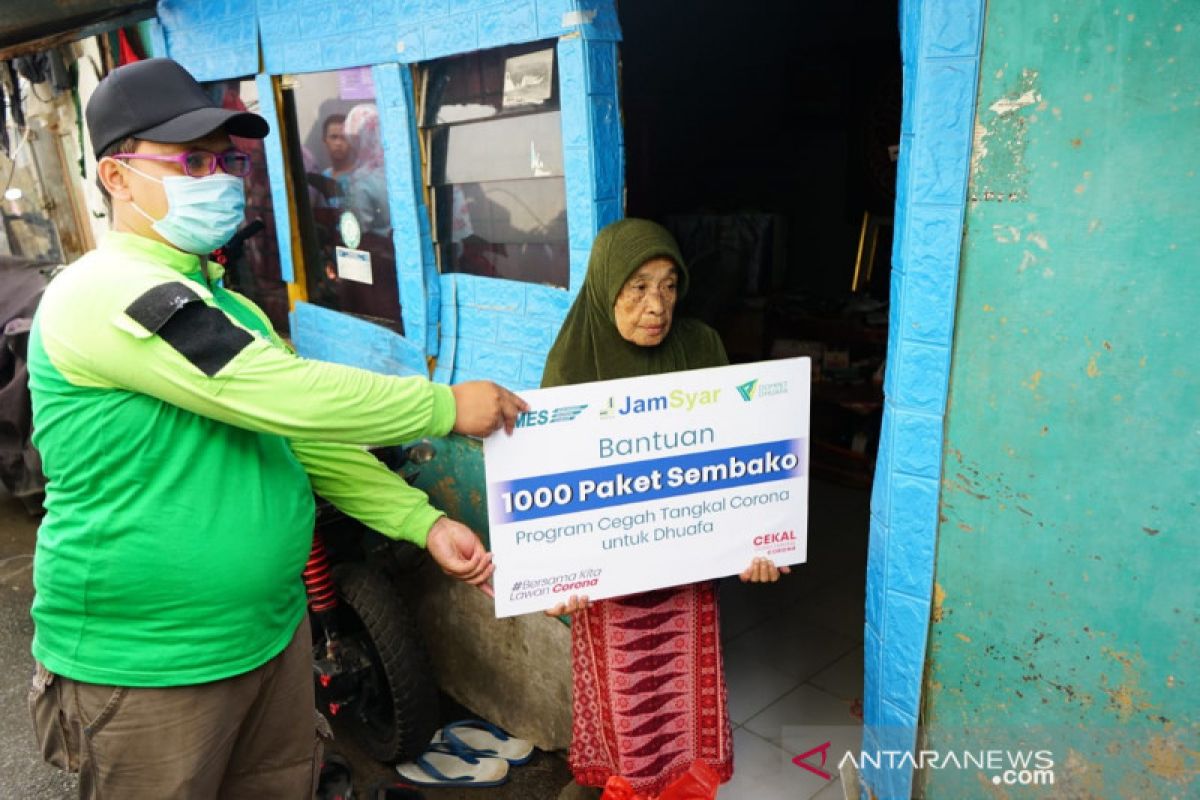 Dompet Dhuafa bagikan 1.000 paket sembako cegah penyebaran COVID-19