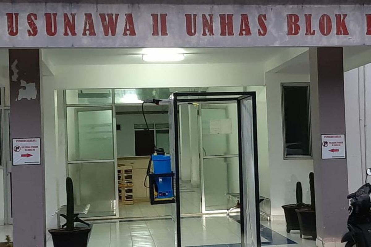 Unhas sediakan bilik penyemprotan disinfektan