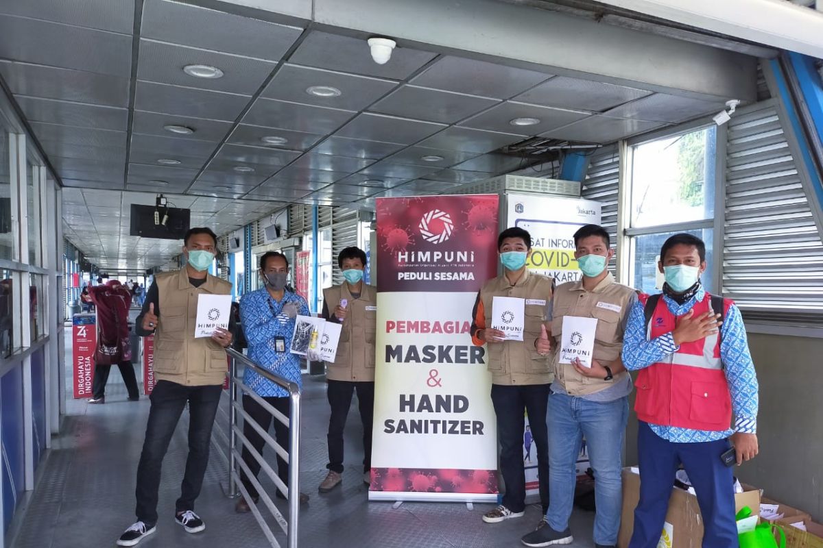 Himpuni bagikan masker ke RS dan masyarakat cegah corona