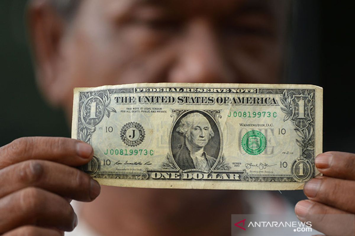 Dolar AS jatuh, dipicu selera terhadap mata uang berisiko meningkat