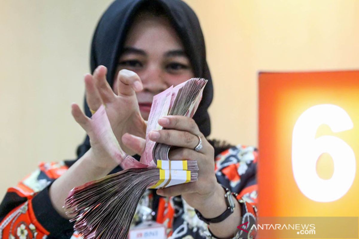 Rupiah melemah seiring menjauhnya investor dari aset berisiko