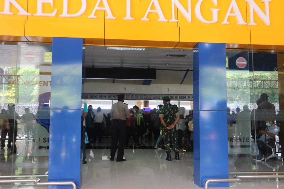 Bandara Sultan Babullah sediakan alat pengukur suhu tubuh