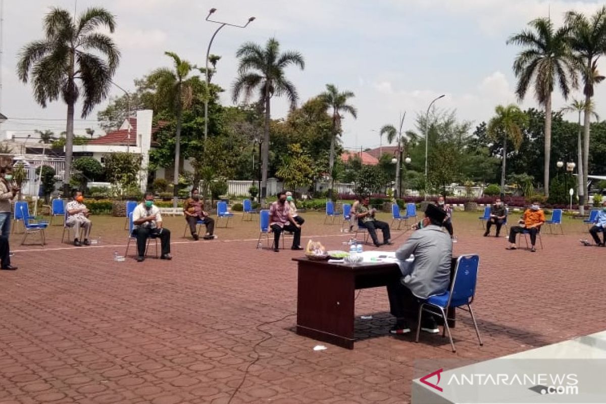 Pemkab Karawang targetkan reposisi anggaran untuk COVID-19 capai Rp175 miliar