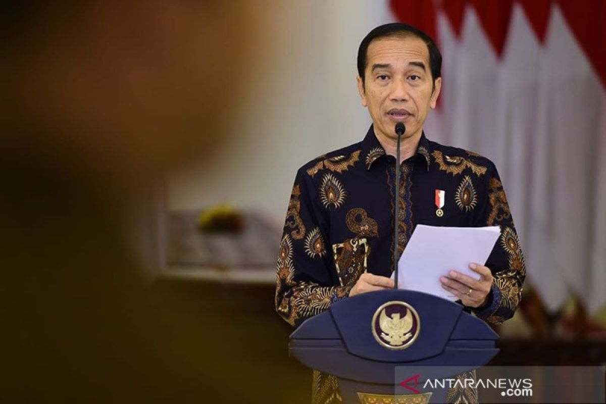 Presiden Joko Widodo minta Menteri Kesehatan segera rampungkan aturan PSBB daerah