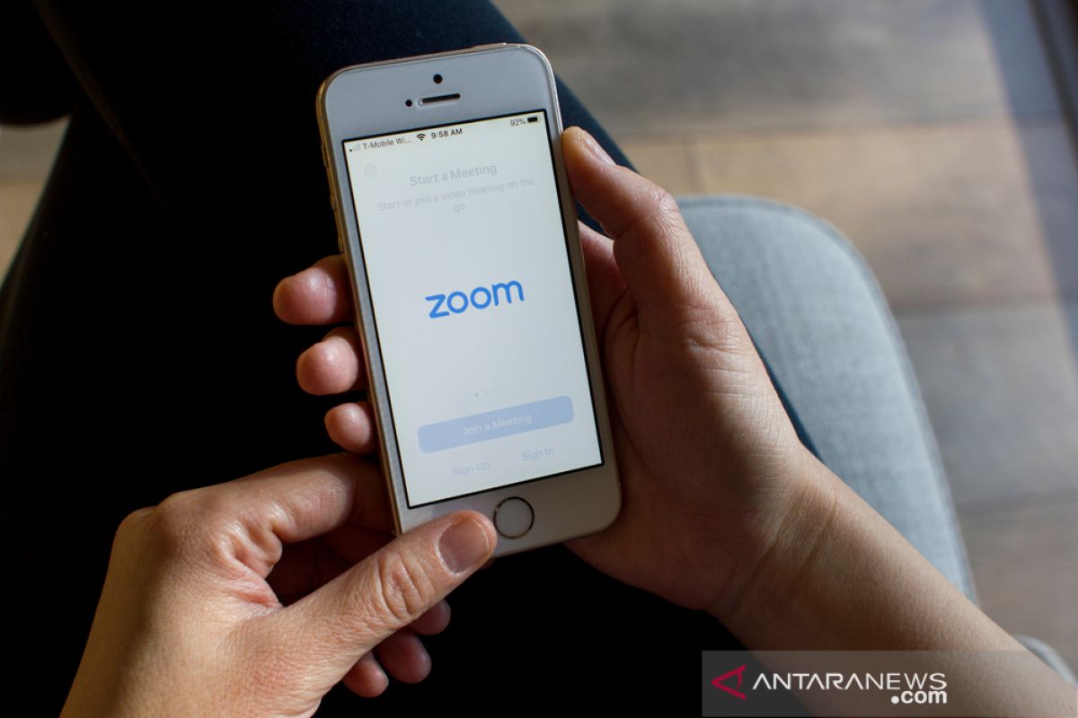 Aplikasi Zoom dituntut secara hukum karena masalah keamanan