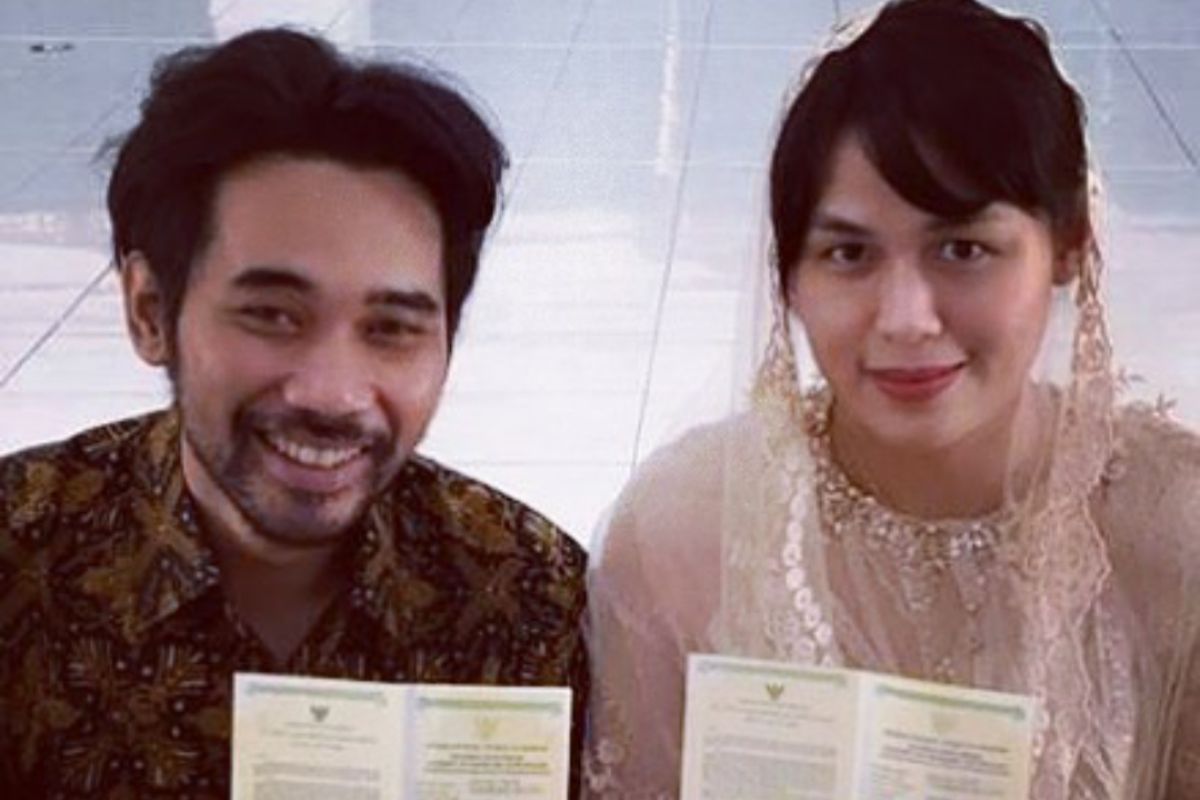 Gitaris band Lyla Fare gelar akad nikah sederhana ditengah pandemi Corona