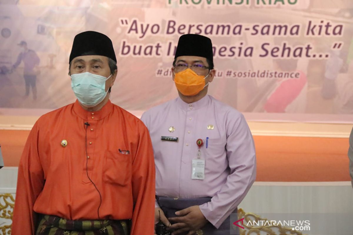Gubernur Riau minta bupati dan wali kota ringankan pajak pelaku usaha