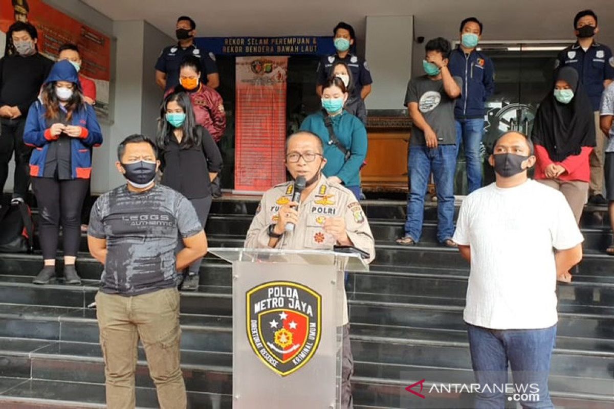 Polisi amankan 20 orang pelanggar pembatasan sosial berskala  besar