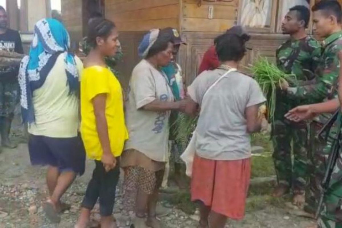TNI lakukan komunikasi sosial di Serambakon Pegunungan Bintang Papua