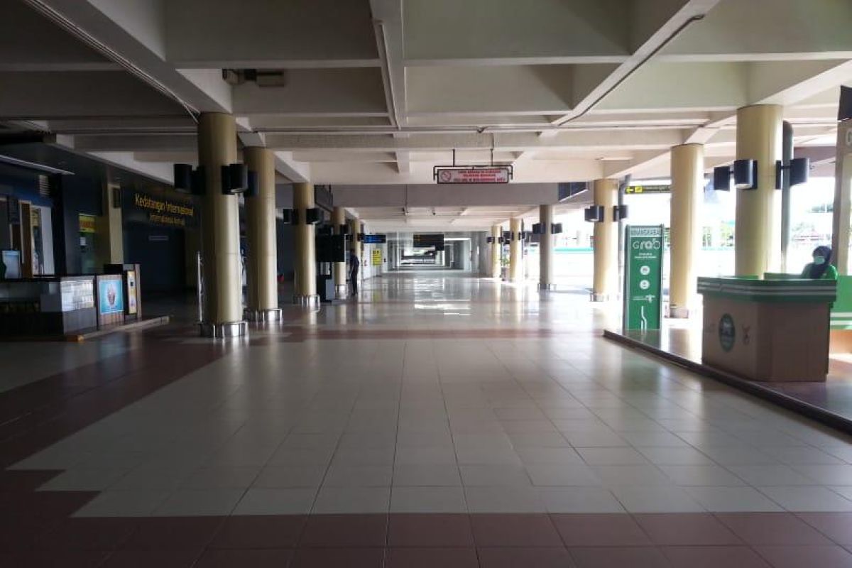 Jumlah penumpang turun drastis, Bandara Minangkabau terapkan pola "slow down"