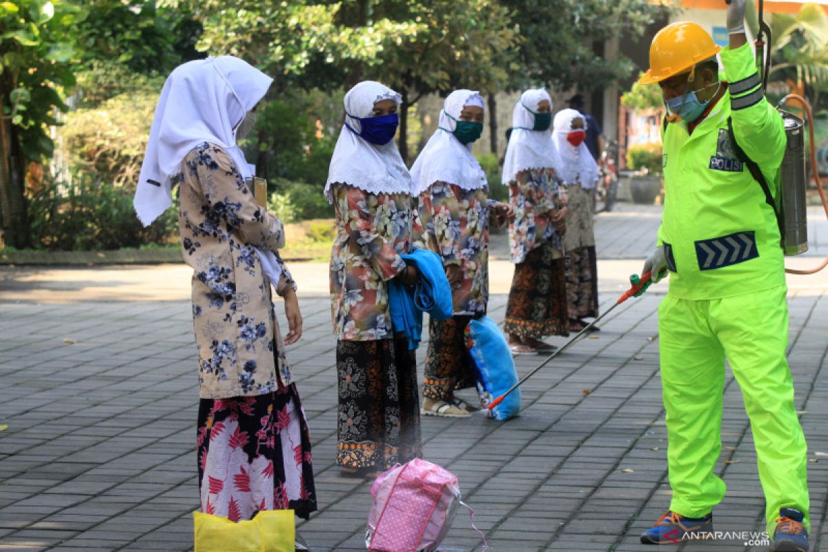 113 santri Bali yang pulang dari Jawa jalani "rapid test"